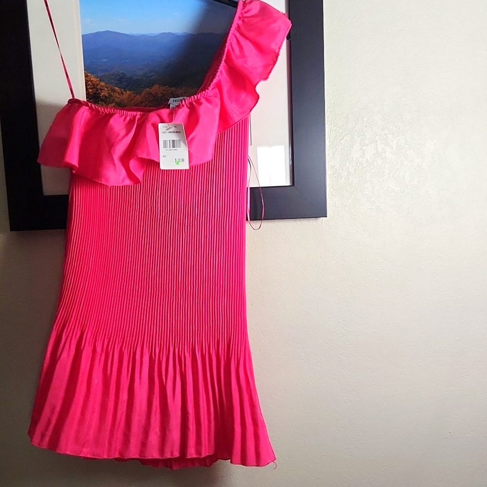 Erow pink top